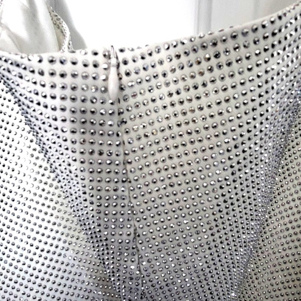 Cloud Ten, size large, white sparkly high-waisted shorts NWT!